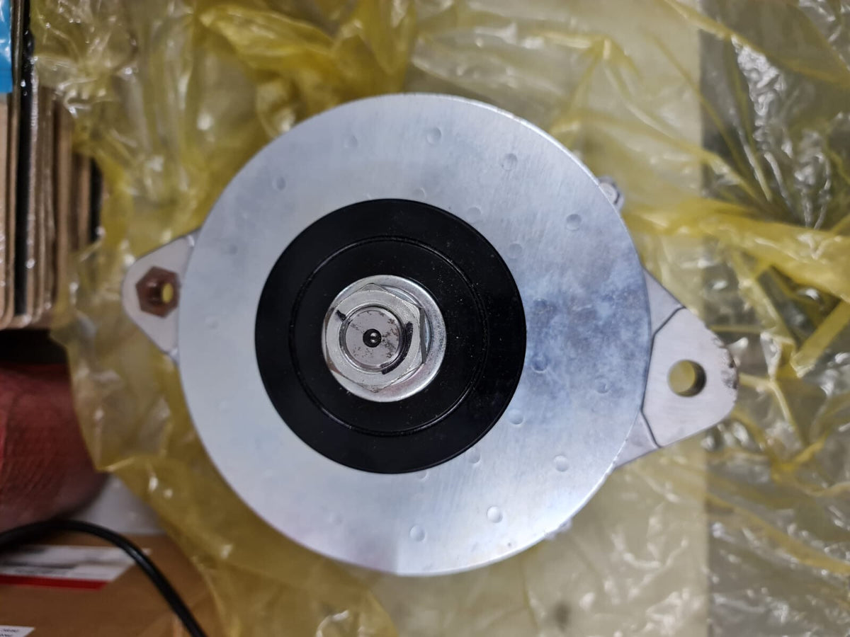 Cummins Komatsu Alternator; P/N: 4096532/4095663; Komatsu NO. 600-821-9631