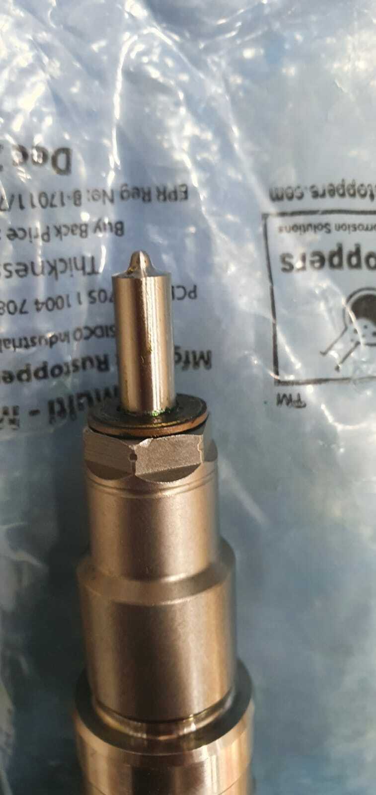 Cummins Fuel Injector P/N: 5306050 for QSB5.9 Engine; Genuine and New