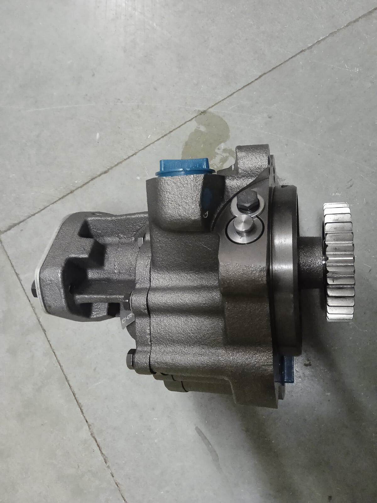 Cummins OE Quality N14 Oil Pump; Part Number: 3803698