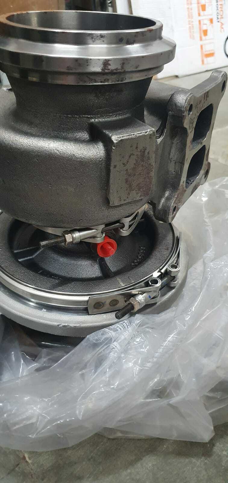 Cummins Turbocharger for M11; P/N: 3590045, 3590044