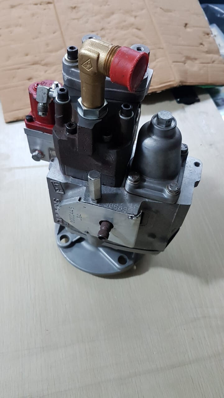 Cummins Engine Fuel Pump for KTA Series; P/N: 3075537; 3636943