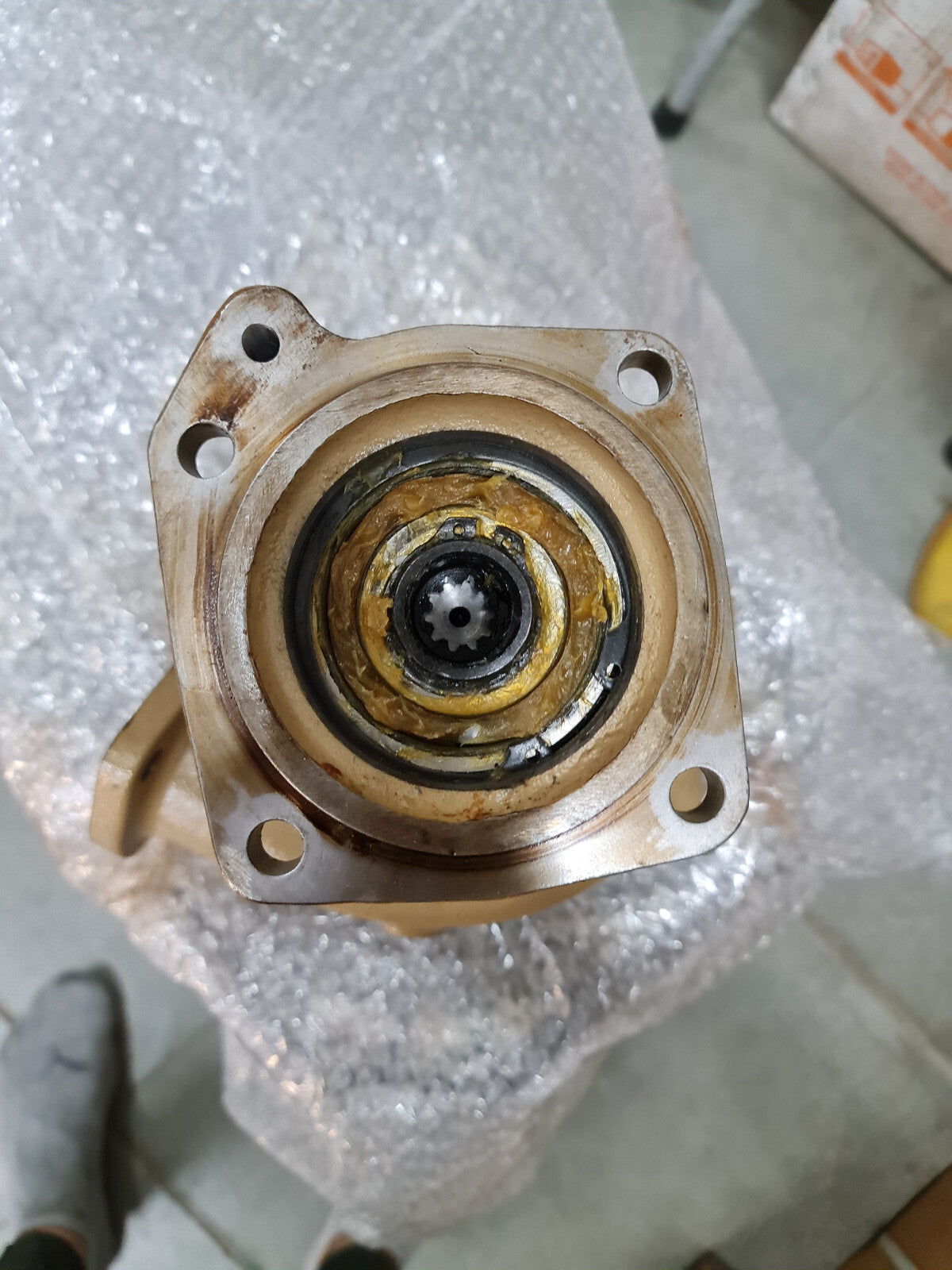 Cummins Water Pump KT19 / KTA19 / QSK19 3098969 / 3098970 / 3011389